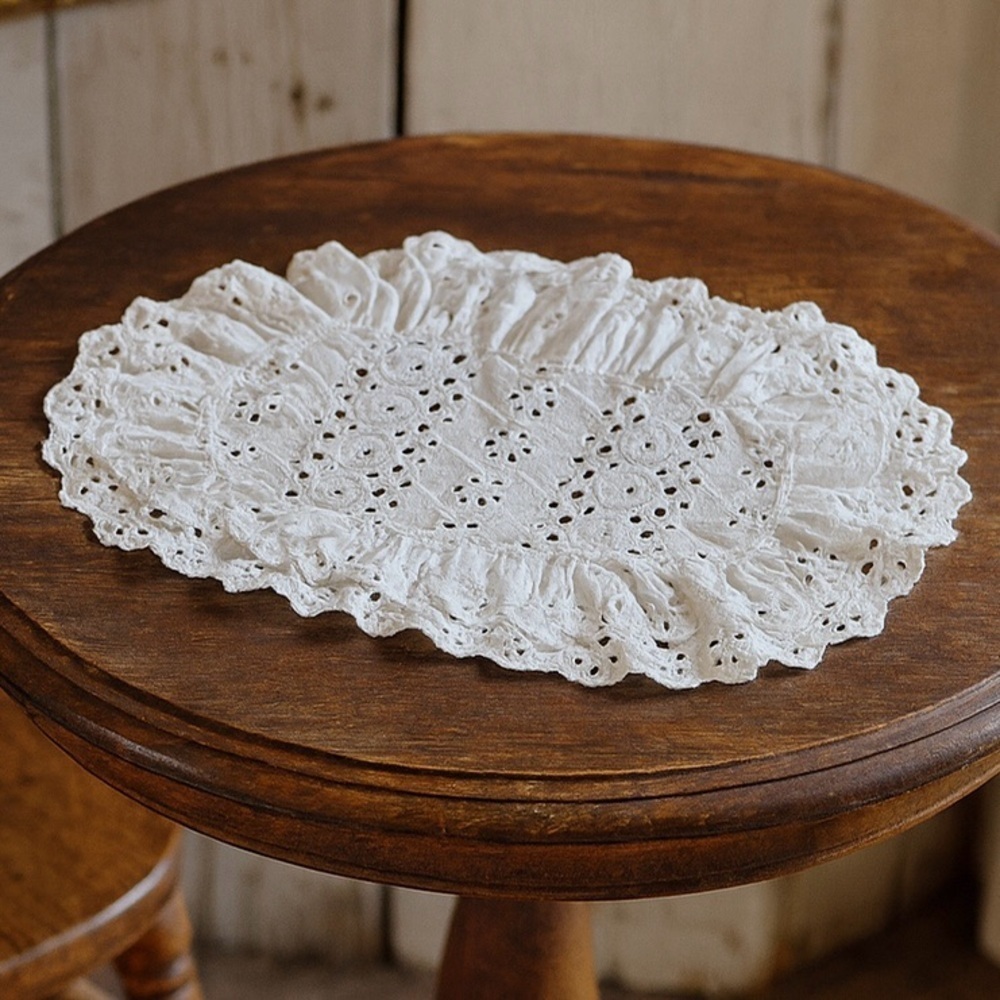 White Oval Eyelet Lace Ruffle Doily